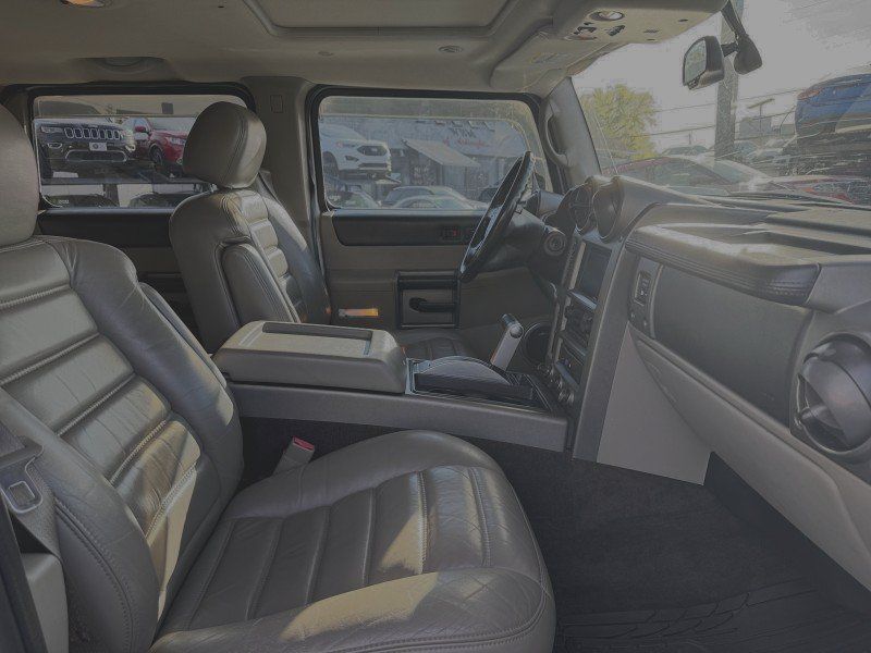 Used 2003 HUMMER H2 w/ Preferred Equipment Group AWD/4WD image 28
