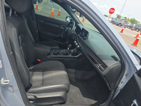 Used 2024 Honda Civic Sport image 13