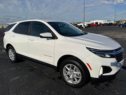 Used 2022 Chevrolet Equinox LT AWD/4WD image 3