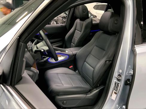 Used 2025 Mercedes-Benz GLE 350 4MATIC image 7