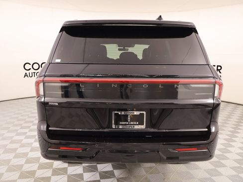New 2026 Lincoln Navigator Black Label AWD/4WD image 23