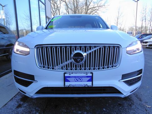 Used 2017 Volvo XC90 T8 Inscription w/ Vision Package image 2