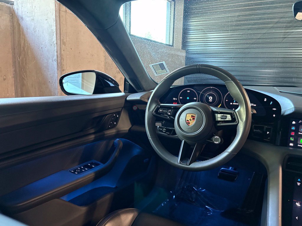Used 2022 Porsche Taycan GTS AWD/4WD image 17