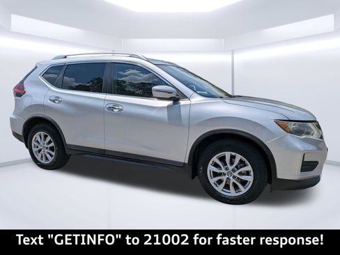 Used 2018 Nissan Rogue SV FWD image 1