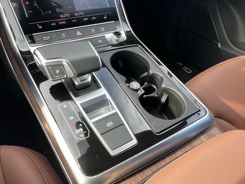 Certified 2025 Audi Q7 2.0T Premium Plus image 18