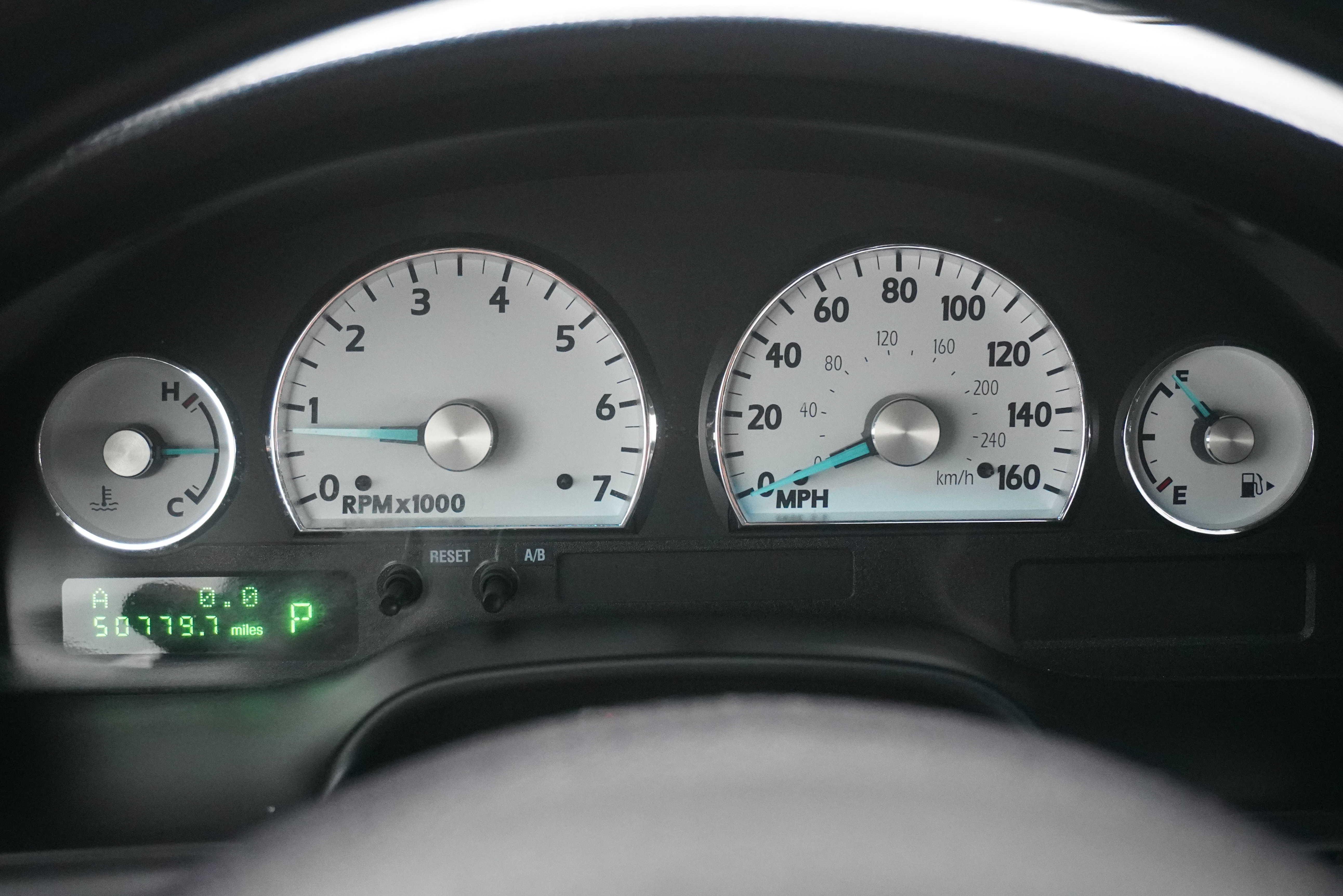 Used 2003 Ford Thunderbird RWD image 16