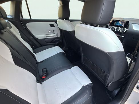 Used 2023 Mercedes-Benz GLA 35 AMG 4MATIC image 26
