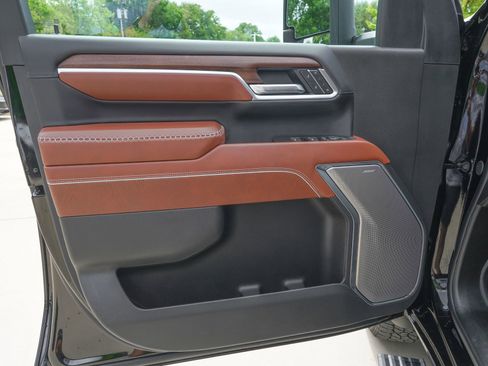 Used 2026 GMC Sierra 2500 Denali Ultimate image 16