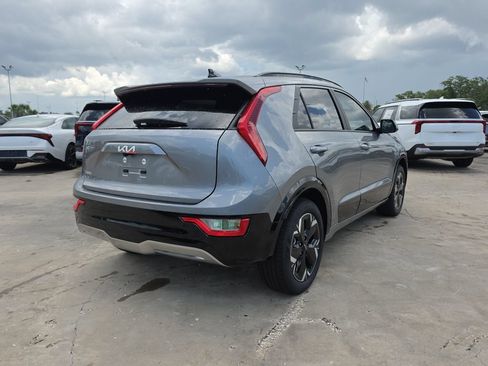 New 2026 Kia Niro Wind FWD image 8