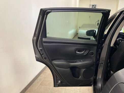 Used 2026 Honda HR-V EX-L image 9