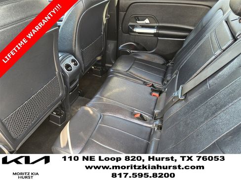 Used 2021 Mercedes-Benz GLB 250 4MATIC image 30