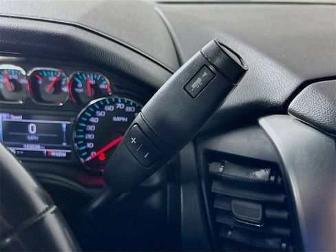 Used 2016 Chevrolet Suburban LT image 20