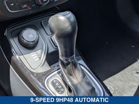 Used 2018 Jeep Compass Limited AWD/4WD image 31