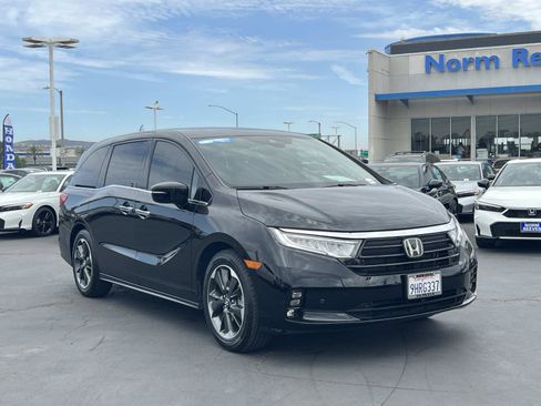 Used 2023 Honda Odyssey Elite image 32