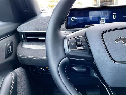 Used 2025 Ford Mustang Mach-E GT image 30