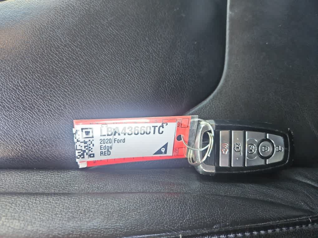 Certified 2020 Ford Edge Titanium FWD image 20