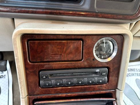 Used 2005 Cadillac Escalade AWD image 23