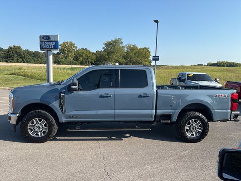 Used 2023 Ford F250 Lariat w/ Lariat Ultimate Package AWD/4WD image 8