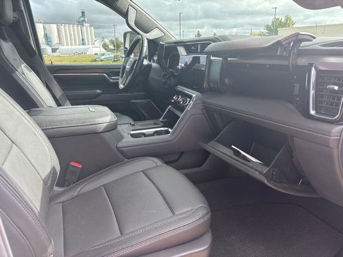 Used 2024 GMC Sierra 2500 Denali w/ Denali Reserve Package image 32