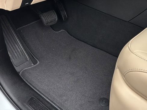 New 2025 Jeep Grand Cherokee Limited image 18