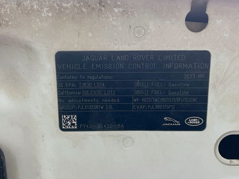 Used 2023 Land Rover Discovery S R-Dynamic image 21