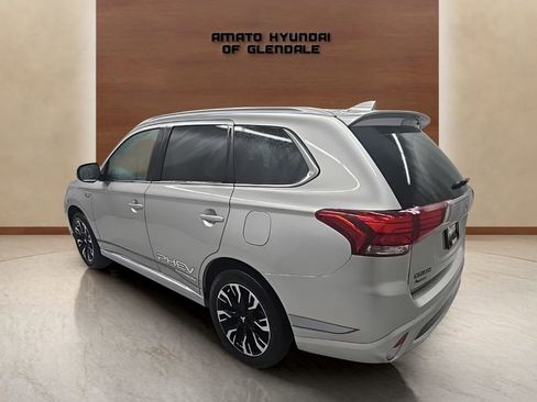 Used 2018 Mitsubishi Outlander GT AWD/4WD image 4