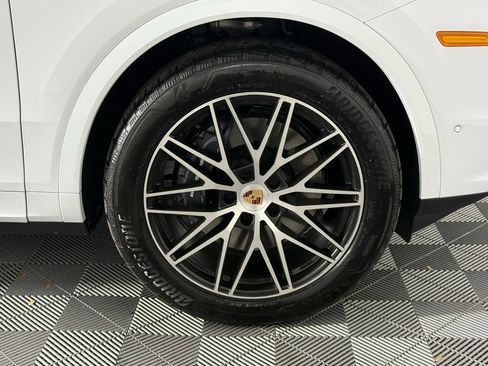 Certified 2026 Porsche Cayenne Coupe AWD/4WD image 14