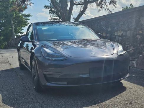 Used 2023 Tesla Model 3 Standard Range RWD image 11