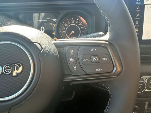 New 2026 Jeep Gladiator Sport image 15