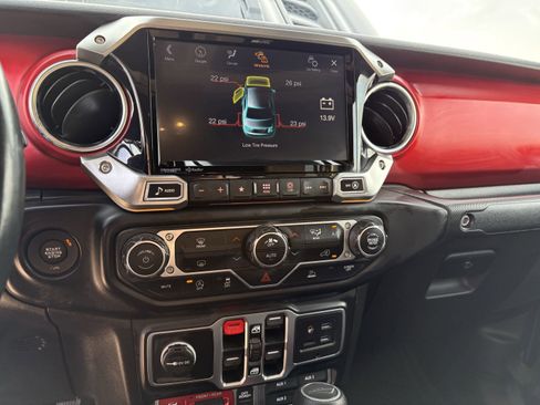 Used 2020 Jeep Gladiator Rubicon w/ Trailer Tow Package image 20