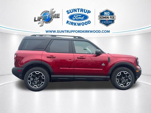 Used 2025 Ford Bronco Sport Outer Banks w/ Outer Banks Tech Package+ AWD/4WD image 8