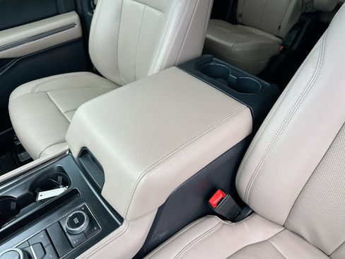 Used 2024 Ford Expedition Max XLT AWD/4WD image 21