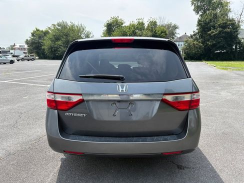 Used 2013 Honda Odyssey EX image 6