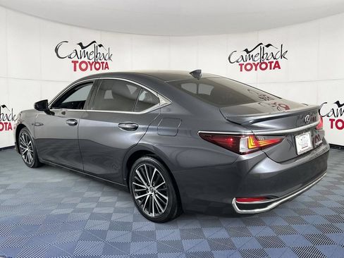 Used 2025 Lexus ES 300h w/ Premium Package FWD image 5
