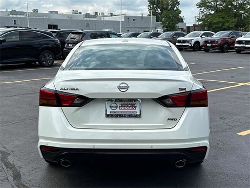New 2025 Nissan Altima 2.5 SR w/ SR Premium Package image 5