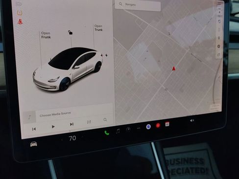 Used 2020 Tesla Model 3 Long Range image 32
