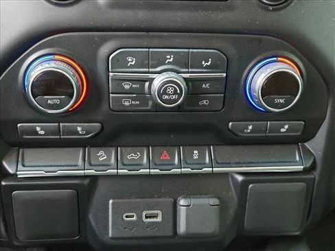 Used 2021 Chevrolet Silverado 1500 LT Trail Boss w/ Bed Protection Package image 17