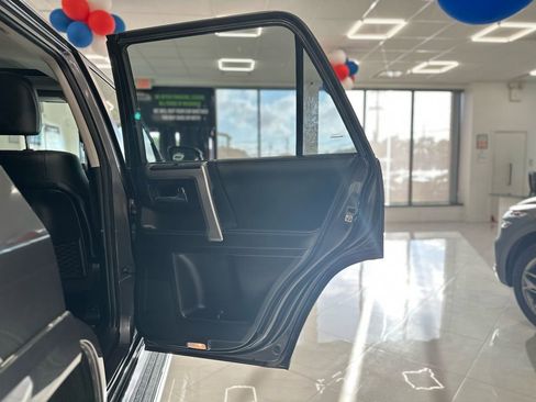 Used 2017 Toyota 4Runner Limited image 41