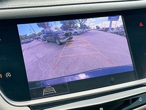 Used 2020 Cadillac XT5 Premium Luxury image 14