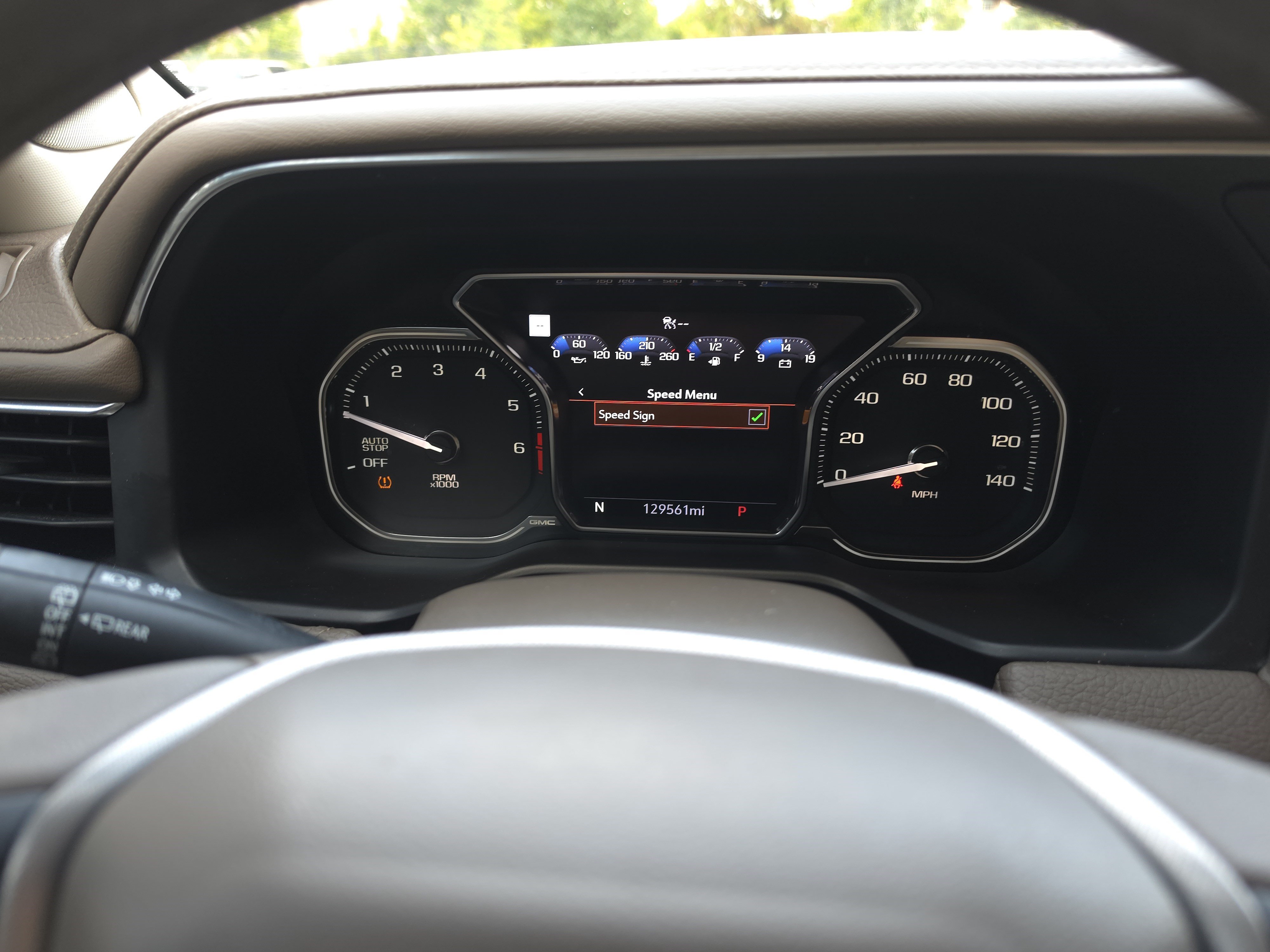 Used 2021 GMC Yukon Denali w/ Denali Premium Package RWD image 15