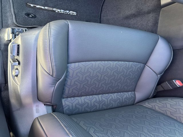 New 2025 Toyota Tacoma Limited AWD/4WD image 9