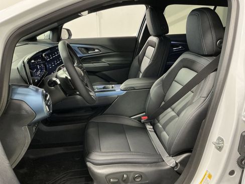 New 2026 Chevrolet Equinox EV LT image 21