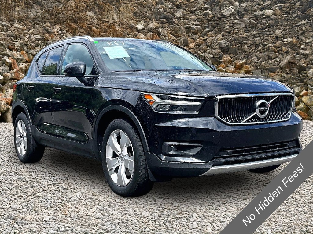 Used 2021 Volvo XC40 T4 Momentum FWD image 10
