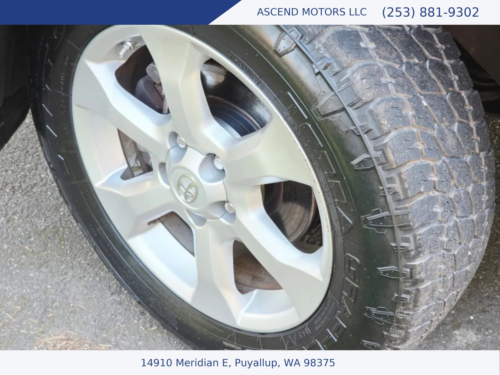 Used 2010 Toyota RAV4 Limited AWD/4WD image 14