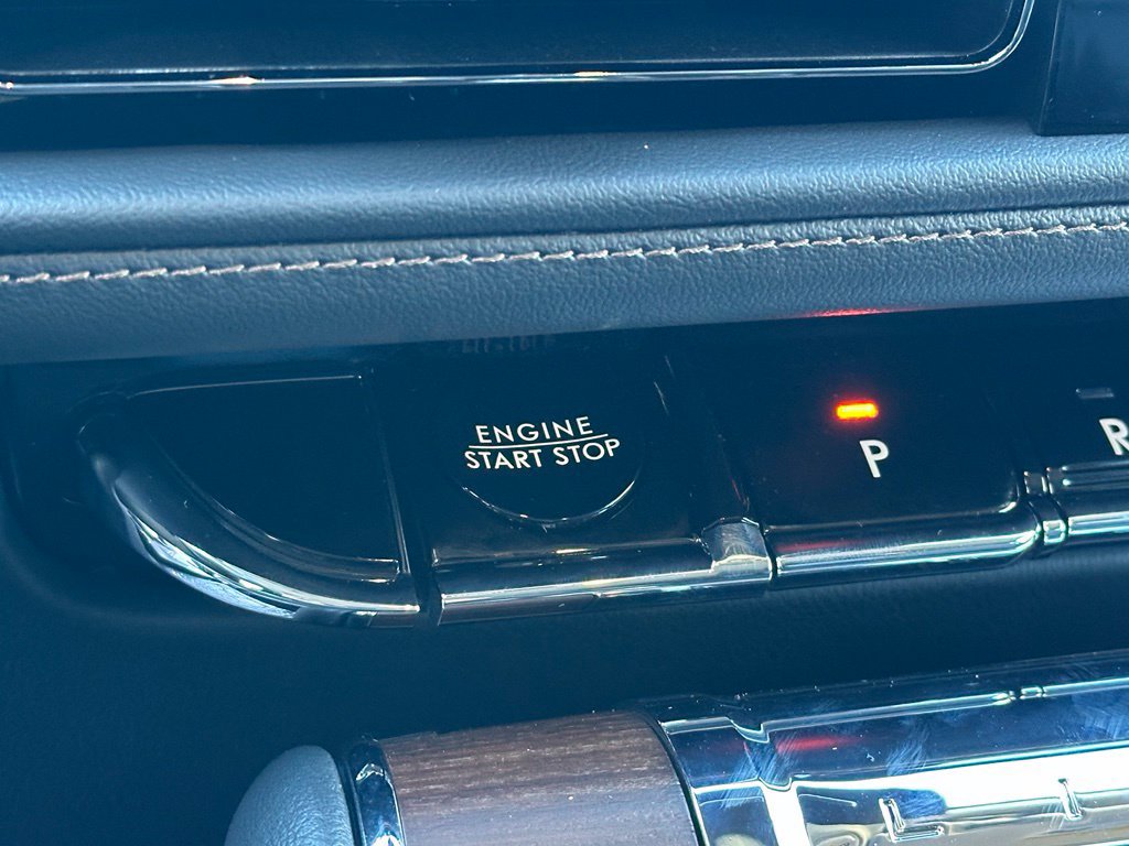 New 2027 Lincoln Aviator Reserve AWD/4WD image 11