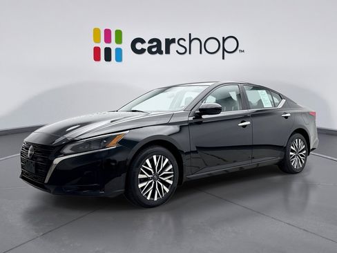 Used 2023 Nissan Altima 2.5 SV AWD/4WD image 1