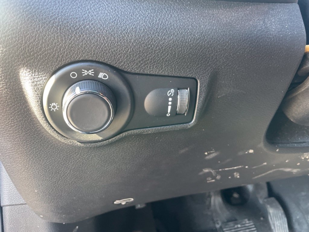 Used 2023 Jeep Compass Sport AWD/4WD image 13