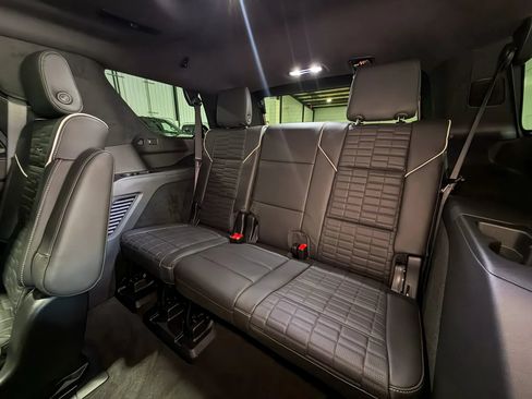 Used 2026 Cadillac Escalade Platinum Sport w/ LPO, ONYX Package AWD/4WD image 12