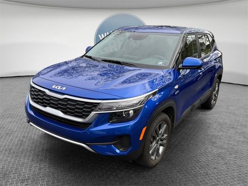 Certified 2023 Kia Seltos LX image 8