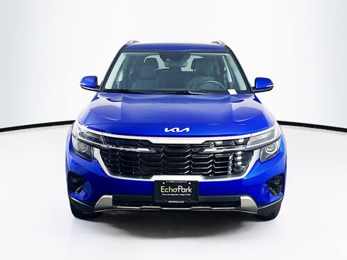 Used 2025 Kia Seltos S image 2